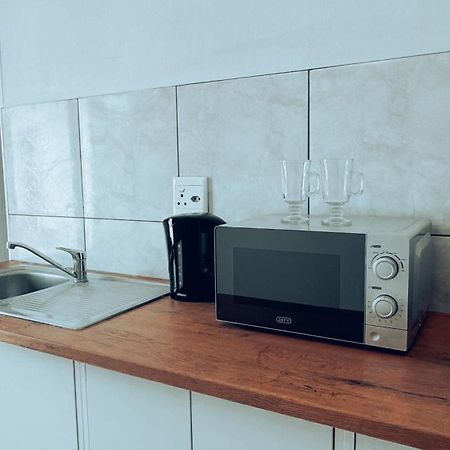 Central Nomad Apartment Виндхук Экстерьер фото