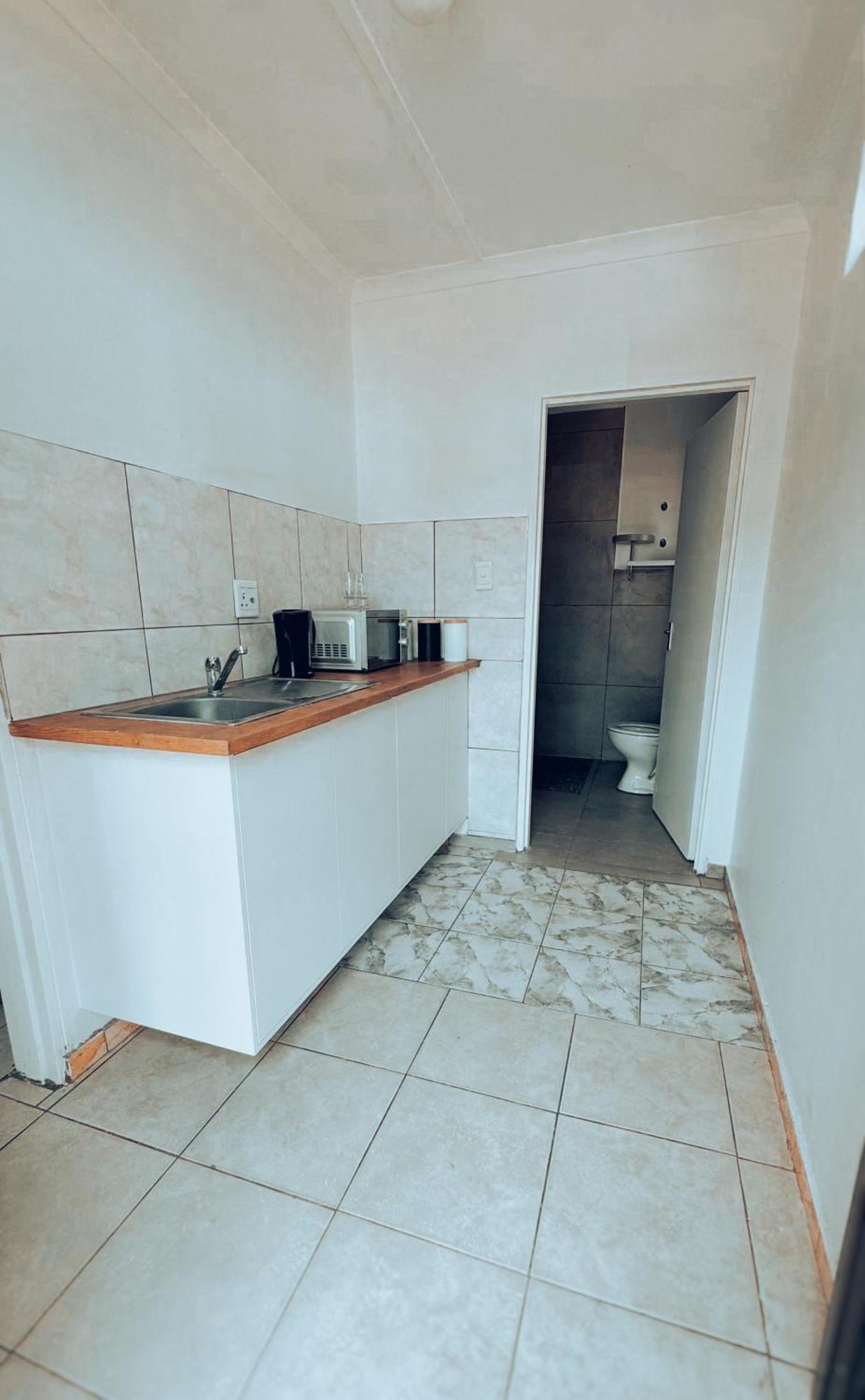 Central Nomad Apartment Виндхук Экстерьер фото